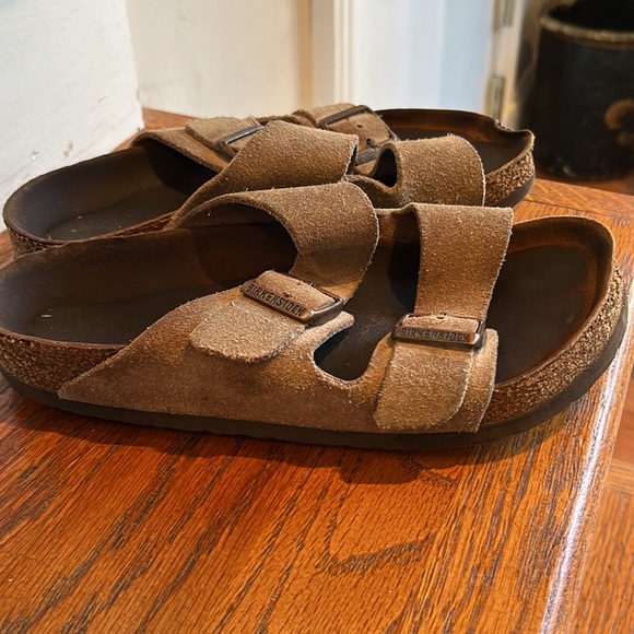 Brown suede Birkenstocks - Picture 3 of 6